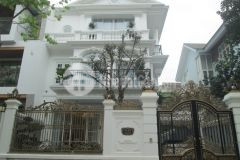 Tôi bán biệt thự kđt linh đàm gần hồ linh đàm 180m2 chỉ 5x tỷ. lh 0989626116