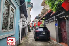 Bùi huy bích bán nhà 4 tầng 42m2 phân lô ô tô xịn 9.x tỷ