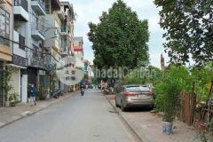 Bán nhà phân lô quân đội 2 mặt ngõ thông ô tô vỉa hè rộng đối diện công viên giá tốt