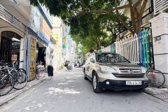 Bán nhà lạc trung 68m2, 5 tầng. ngõ thông, oto vào 14.5 tỷ