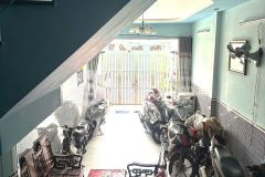 Bán nhà mặt tiền đường cách mạng quận tân phú.dt4x17m.giá 10 tỷ