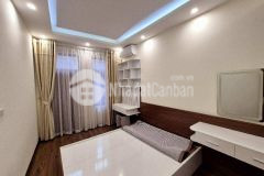 Nhà đẹp ở luôn quận cầu giấy ngõ thông vừa ở vừa cho thuê gần nửa tỉ đồng một năm 9,3 tỉ