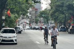 Nhà 5 tầng lô góc thông ô tô tránh dt 45m² mt 5,1m vân trì vân nội đông anh