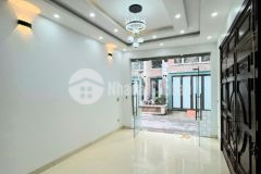 Bán nhà vũ đức thận long biên, kinh doanh, ô tô vào nhà, 56m2, giá 9.x tỷ