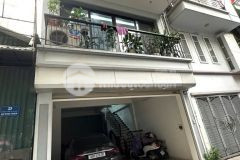Cần bán nhà 5 tầng ngõ thông ô tô để trong nhà