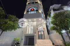 Bán toà nhà góc 2 mặt tiện 9 tầng, vị trí đẹp ngay lê quang định