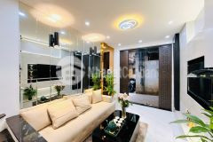 Bán căn hộ dịch vụ 6 tầng thang máy gần hồ quan nhân 2 thoáng sổ nở hậu