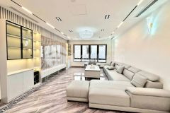 Có 102. bán nhà lý sơn long biên, 7 tầng, ga ra ô tô ngủ t1, 3 bước ra phố, giá hời