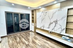 Trung tâm cầu giấy nhà đẹp 6 tầng sổ vuông oto qua nhà 16 tỷ