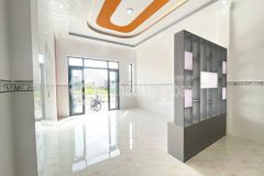 Cg bán nhà đẹp mới xây vị trí sáng kdc đông phú, xã châu thành, tp cần thơ.