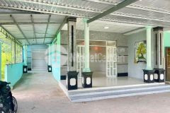 Bán nhà đẹp tone trắng ở tỉnh lộ 7 ngang 10 giá 990 triệu sổ riêng dt 350m2