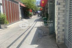 Bán dãy nhà 2 tầng, mặt tiền hẻm, vinfast vf3 quay đầu quận 7