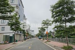 Bán nhà ngọc hồi gần bx nước ngầm 50m 6 tầng vỉa hè xe ben tránh