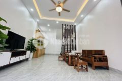 Bán nhà thịnh quang đống đa, lô góc 2 mặt ngõ, gần đường ô tô, nhà đẹp 5 tầng.