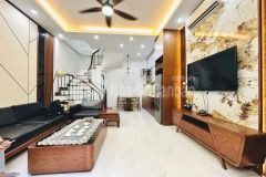 Bán nhà phố xã đàn 40m2 xây 5 tầng mặt tiền 4.5m cực đẹp 11.3 tỷ gần công viên thống nhất