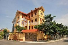 Bán biệt thự kđt thành phố giao lưu view hồ an bình, 245m2 3 tầng, mt 13m, 120 tỷ 0987104878