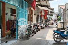 Bán nhà mặt tiền chợ bửu hoà, tiện kinh doanh buôn bán. ngang 6,5m