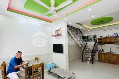 Nhà 2 tầng mới đẹp ngang 6.5m gần tên lửa, quận 6 tặng nội thất giá hợp lý