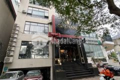 Cho thuê văn phòng tiêu chuẩn view hồ hoàng cầu, đống đa, hà nội. dt từ 50m2 120m2 giá rẻ.
