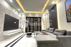 Cách phố đúng 2 nhà mt khủng bề thế nhà đẹp tặng nội thất tt ba đình 7.85 tỷ