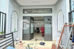 800tr, shr, 102,2m2, xã tân phú trung, có ngay căn nhà cấp 4.