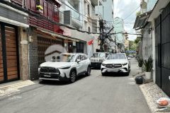 Bán nhà hẻm xe hơi quận 3,lê văn sỹ, 3 tầng,68m2, nở hậu 5.8m, cho thuê 380trnăm, 13.x tỷ