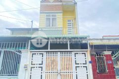 Nhà hẻm tỉnh lộ 8, thị trấn củ chi dt 105m2 1 lầu 3pn 2wc giá 4,5 tỷ