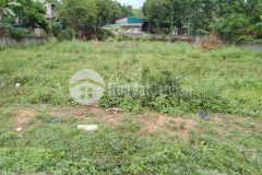 Đất đẹp măt đương ql6 gần kcn resort giá chỉ hơn 18trm2