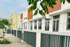 Sống giữa lòng đô thị công nghiệp dịch vụ sầm uất. tại phước đông newcity.