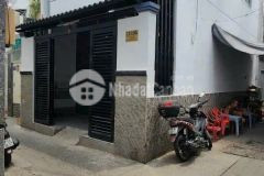 Bán nhà căn góc 2mt hẻm ô tô nguyễn văn cừ, phường 1, quận 5. dt 3,3 x 11 2 tầng. giá 6,48 tỷ