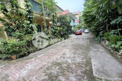 Biệt thự tây hồ 180m2, chỉ 100m ra hồ tây, giá tốt