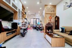 Bán nhà quận 10, 5 tầng,nhà đẹp ở ngay,gần hxh thành tháisư vạn hanh, 4pn,53m2, 7.98 tỷ