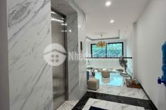 Bán nhà cầu giấy, 65m2, 8t, gara, gần phố, mt 5.2m, 22 tỷ