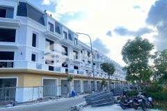 Shophouse 4 tầng ngay trung tâm phan rang mặt tiền 21m