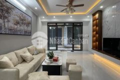 Bán nhà giáp nhị thịnh liệt, dt40m,giá hơn 7 tỷ,oto tránh 10m,lô góc, full nội thất