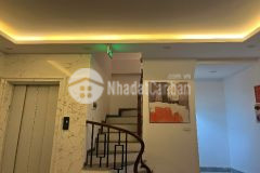 7 tầng thang máy nhà mới cầu giấy sổ vuông phân lô nhỉnh 9 tỷ