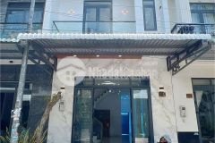 Chinh chu thanh ly nha 1 trêt 1 lâu gân bên xe quân 8 tphcm