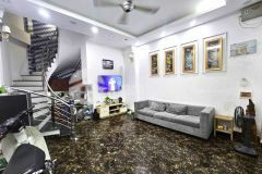 Lô góc kinh doanh ngõ thông gần oto tt ba đình nhà đẹp 7.9 tỷ