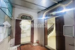 Ô tô đỗ gần diện tích rộng trung tâm long biên gần aeon gần trường học các cấp gần chợ