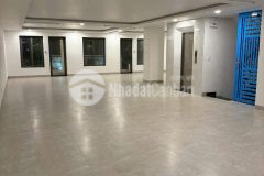 Cho thuê nhà 3 tầng. dtsd 600m2