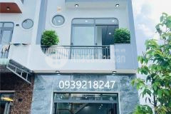 Nhà mặt tiền khu dân cư phong phú bình chánh tphcm dt 100m2 thổ cư 100 5x20m