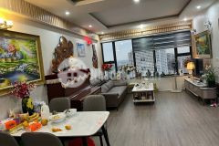 Cần bán gấp căn hộ 3 ngủ full nội thất green star