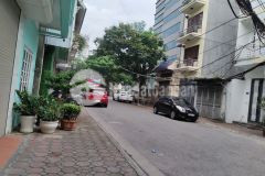 Ban nha vo thi sau, gân phô, công viên, thoang, 45m2, 9.8 ty, an ninh tôt, yên tinh