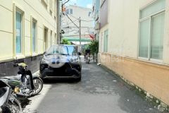 Bán nhà 2 tầng 2phòng ngủ gần chợ tân trụ gần sân bay giá chỉ hơn 4 tỷ thôi ạ