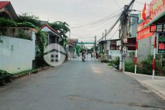 Cần tiền nên bán căn nhà còn mới 219m2 ở gần kcn trảng bàng.giá 790 triệu.