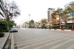 Bán nhà 6 tầng 100m2 mặt đường văn cao