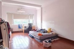 Hoa bằng 47m2 9.4 tỷ nhà đẹp sổ vuông phòng tắm rộng gần chợ gần sân chơi