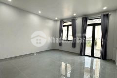 Nhà đẹp 1 trệt 2 lầu có sân thượng kdc phú an 272m2 4 phòng ngủ lộ 30m