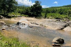 Bán đất khánh đông giáp suối khao có thổ cư điện nước đầy đủ phù hợp làm nhà vườn