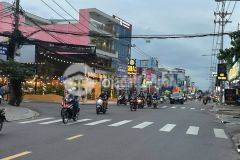 Ngộp quá ngộp mặt tiền nguyễn ảnh thủ q12 ngang 4.5m 135m2 4 lầu kd đa ngành 14.8 tỷ.